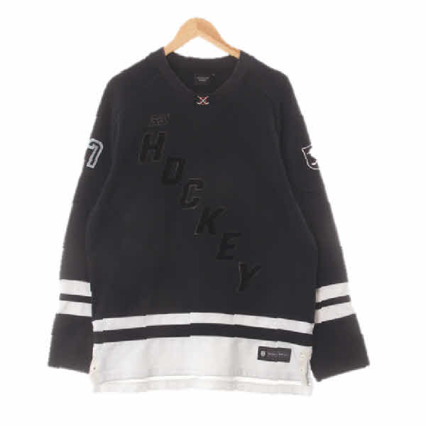 질스튜어트 블랙 면혼방 hockey넘버17맨투맨티