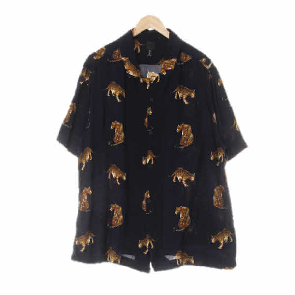h&m 네이비 표범패턴 숏슬리브스키퍼셔츠